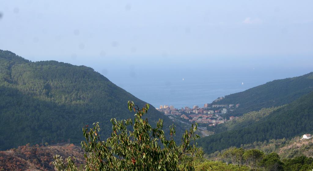 Hotel 5 Terre Nel Sole Deiva Marina Exterior foto