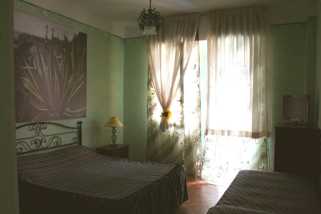Hotel 5 Terre Nel Sole Deiva Marina Quarto foto
