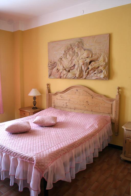 Hotel 5 Terre Nel Sole Deiva Marina Quarto foto